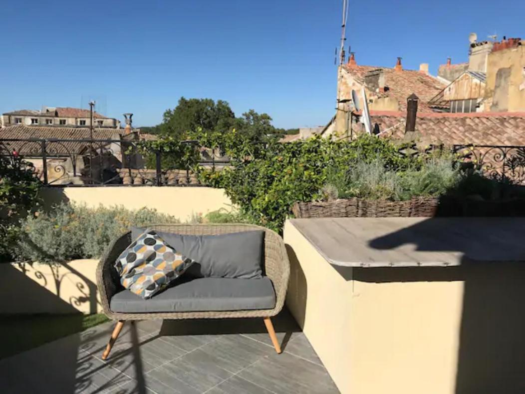 Magnifique Appartement De Charme Avec Vue Sur Le Palais Des Papes A Avignon Wifi Gratuit 外观 照片
