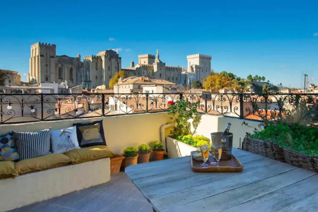 Magnifique Appartement De Charme Avec Vue Sur Le Palais Des Papes A Avignon Wifi Gratuit 外观 照片